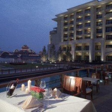 New Century Grand Hotel Kaifeng Bagian luar foto