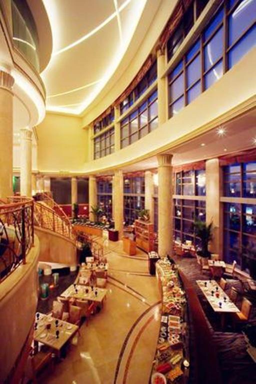 New Century Grand Hotel Kaifeng Bagian luar foto