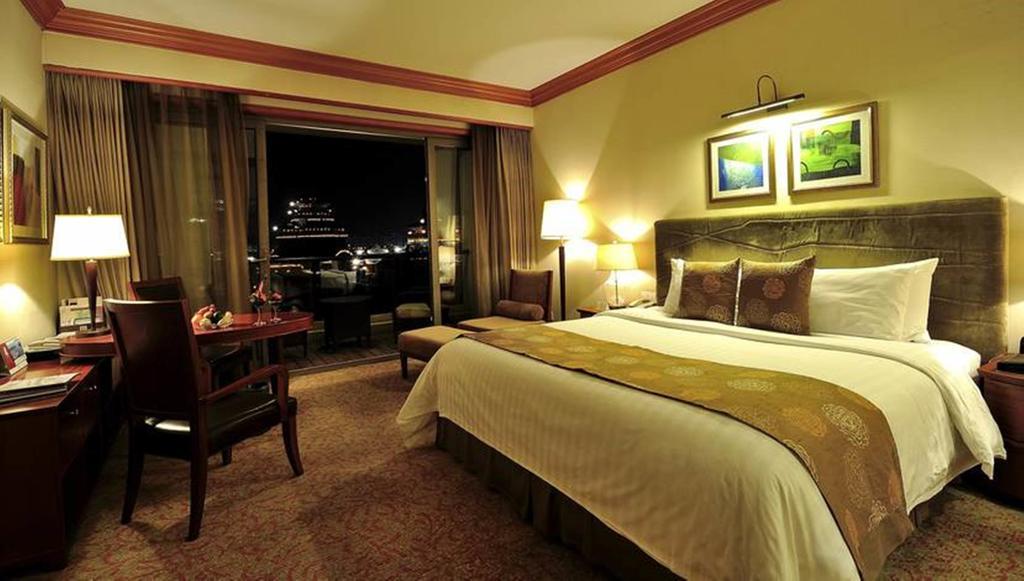 New Century Grand Hotel Kaifeng Bagian luar foto