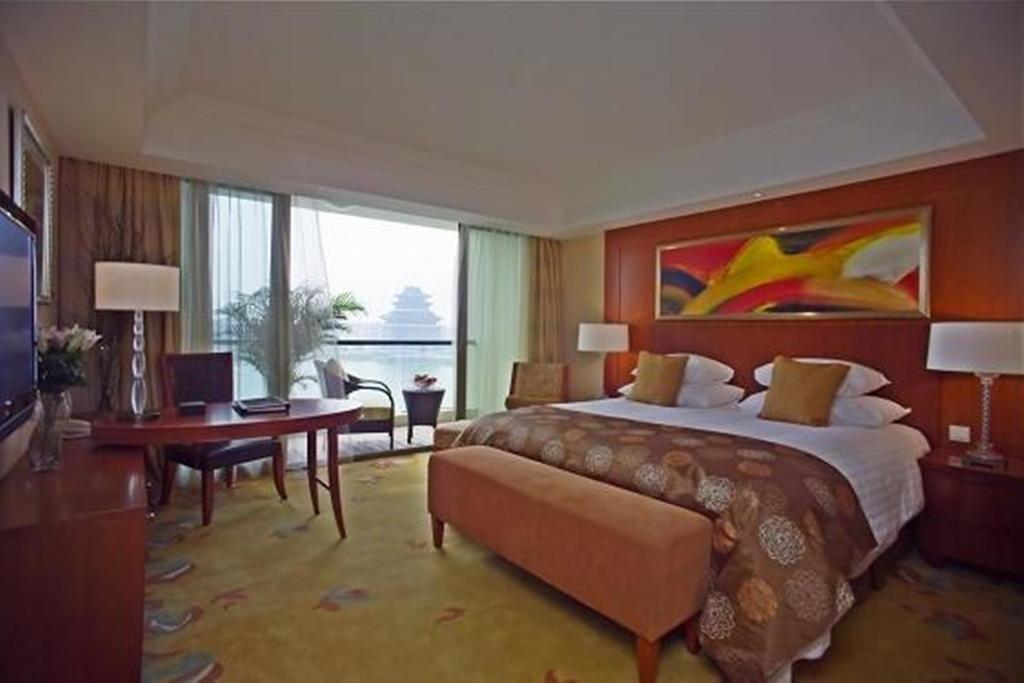 New Century Grand Hotel Kaifeng Bagian luar foto