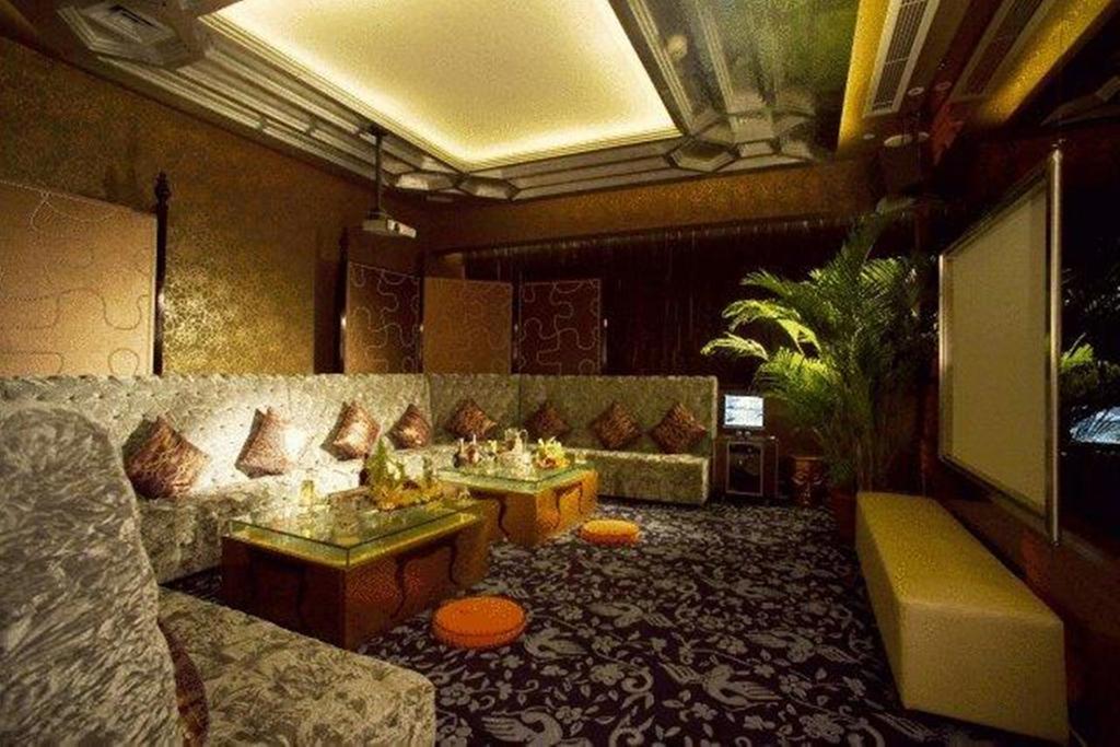 New Century Grand Hotel Kaifeng Bagian luar foto