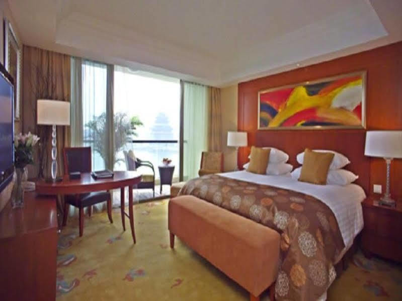New Century Grand Hotel Kaifeng Bagian luar foto